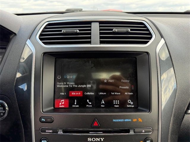 Used 2017 Ford Explorer Sport image 16
