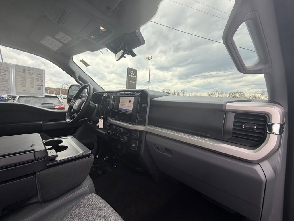 Used 2024 Ford F350 XLT w/ 360-Degree Camera Package image 13