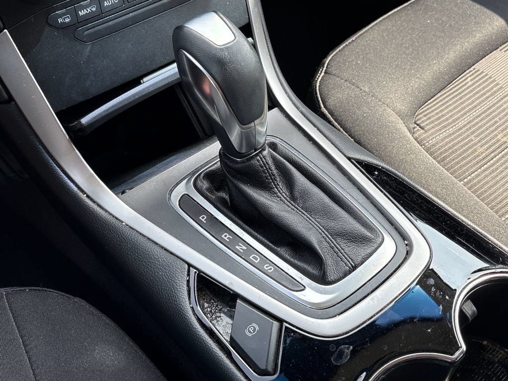 Used 2018 Ford Edge SEL AWD/4WD image 27