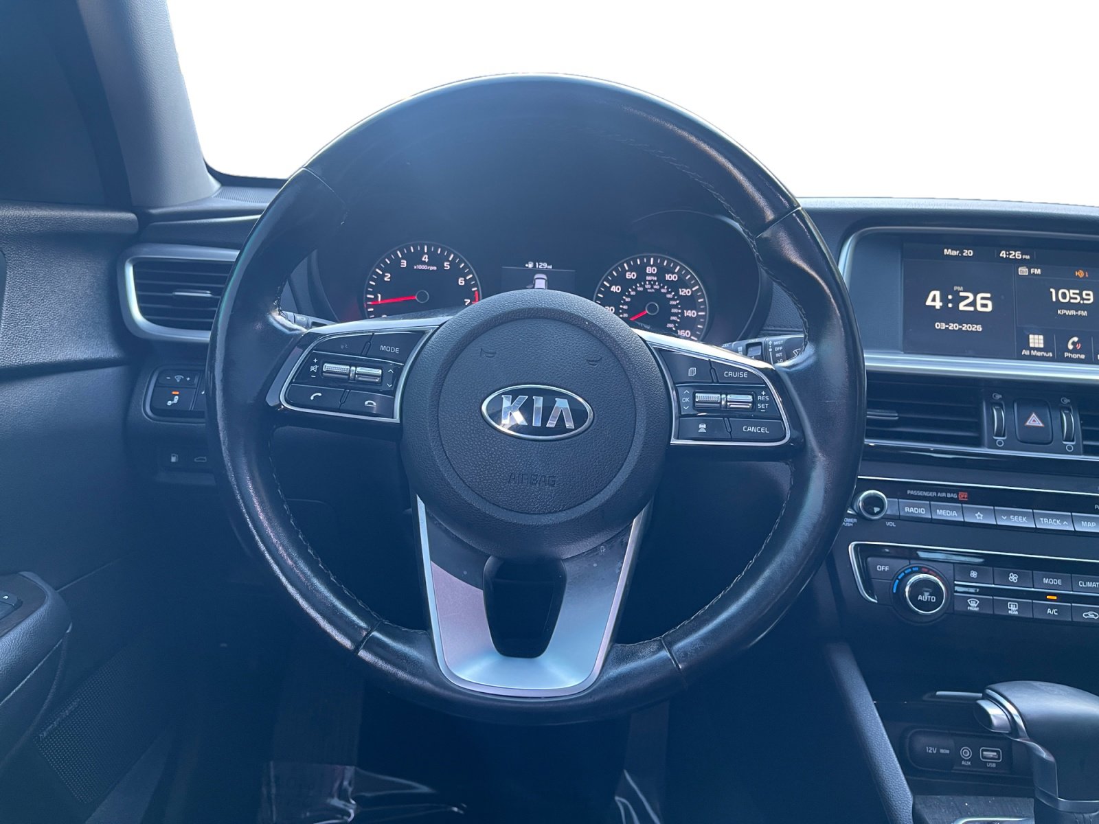 Used 2020 Kia Optima Premium image 12