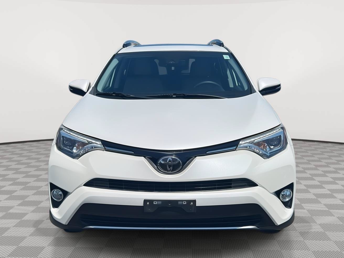Used 2018 Toyota RAV4 Limited w/ All Weather Liner Package AWD/4WD image 8