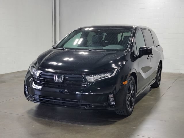Certified 2024 Honda Odyssey Sport image 2