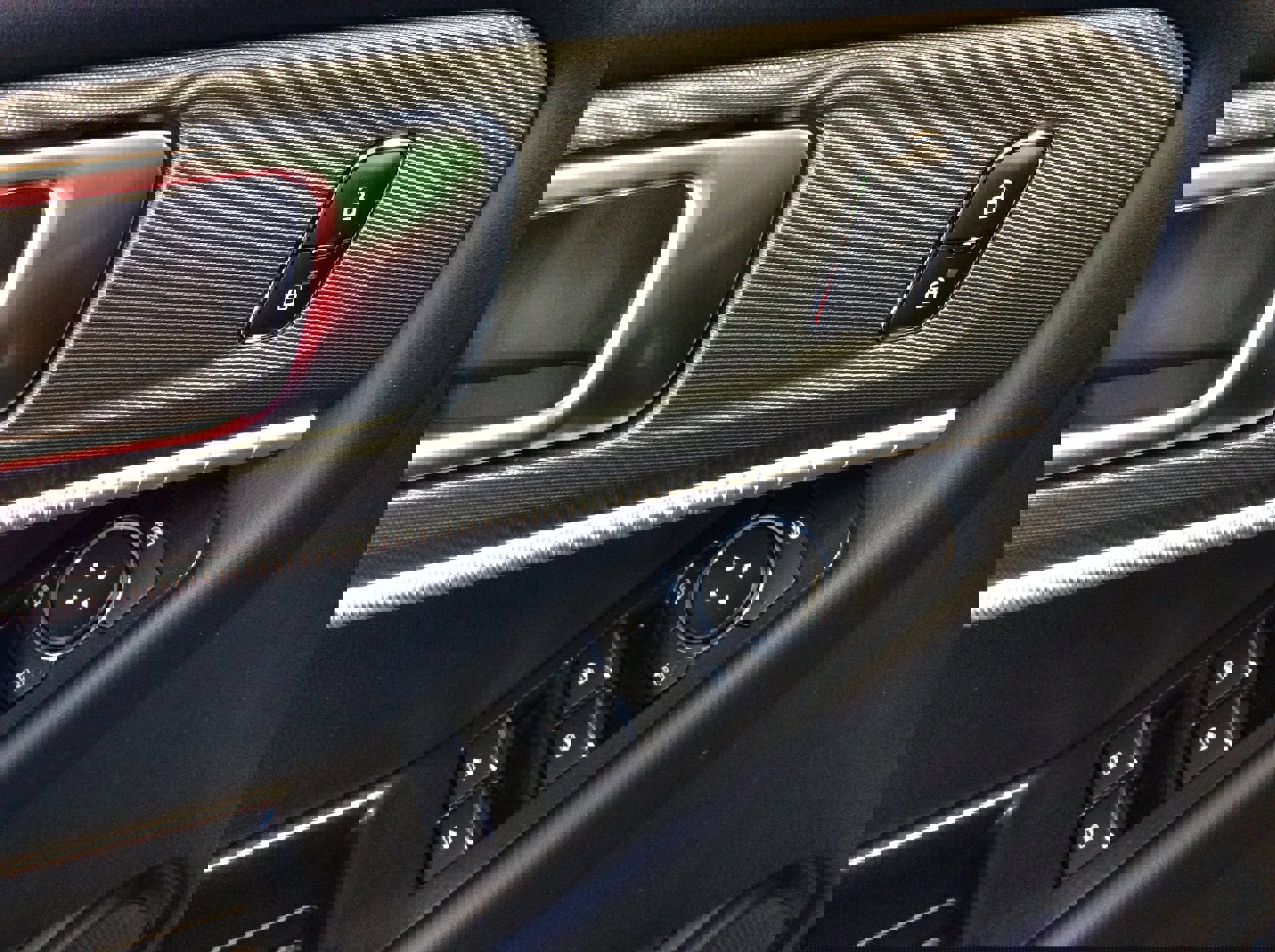 Used 2025 Ford Explorer ST-Line image 14