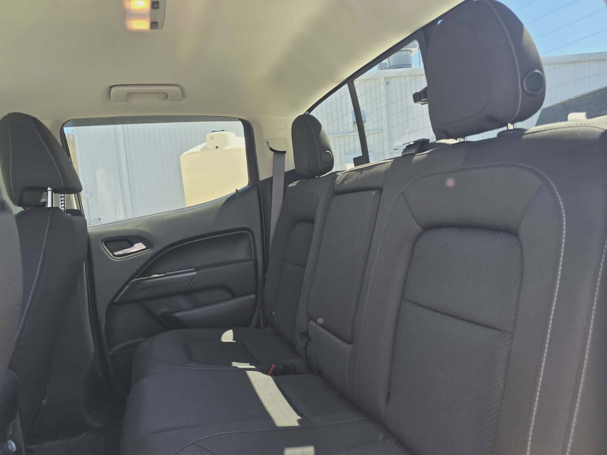 Used 2022 Chevrolet Colorado LT w/ LT Convenience Package AWD/4WD image 12