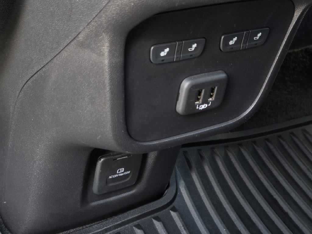 Used 2024 Chevrolet Equinox Premier AWD/4WD image 15