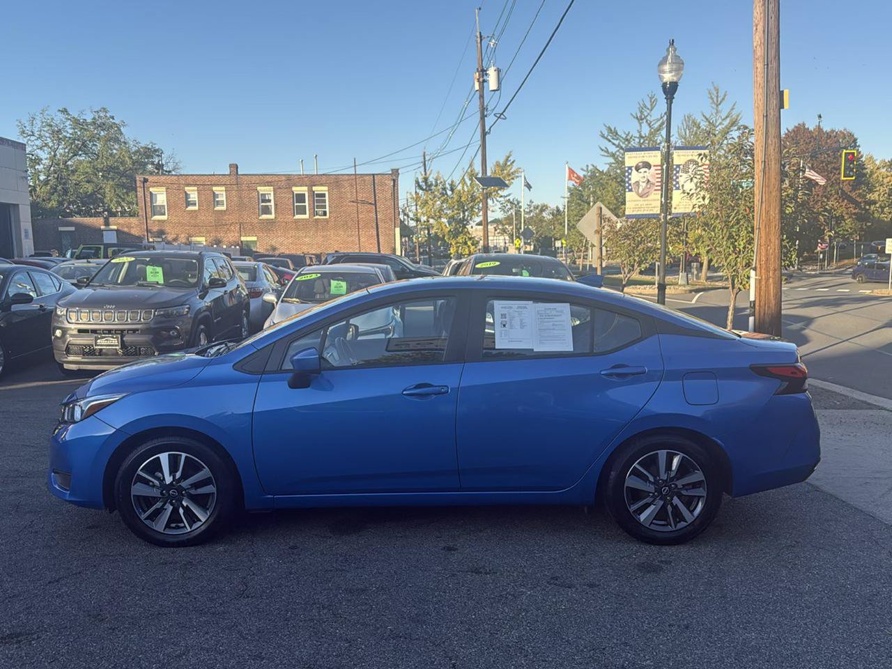 Used 2023 Nissan Versa SV FWD image 4