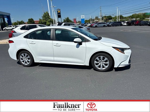 Used 2023 Toyota Corolla LE FWD image 4