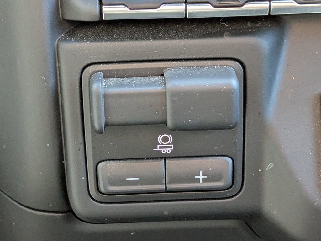 Used 2024 Chevrolet Silverado 2500 Custom w/ Custom Value Package image 25