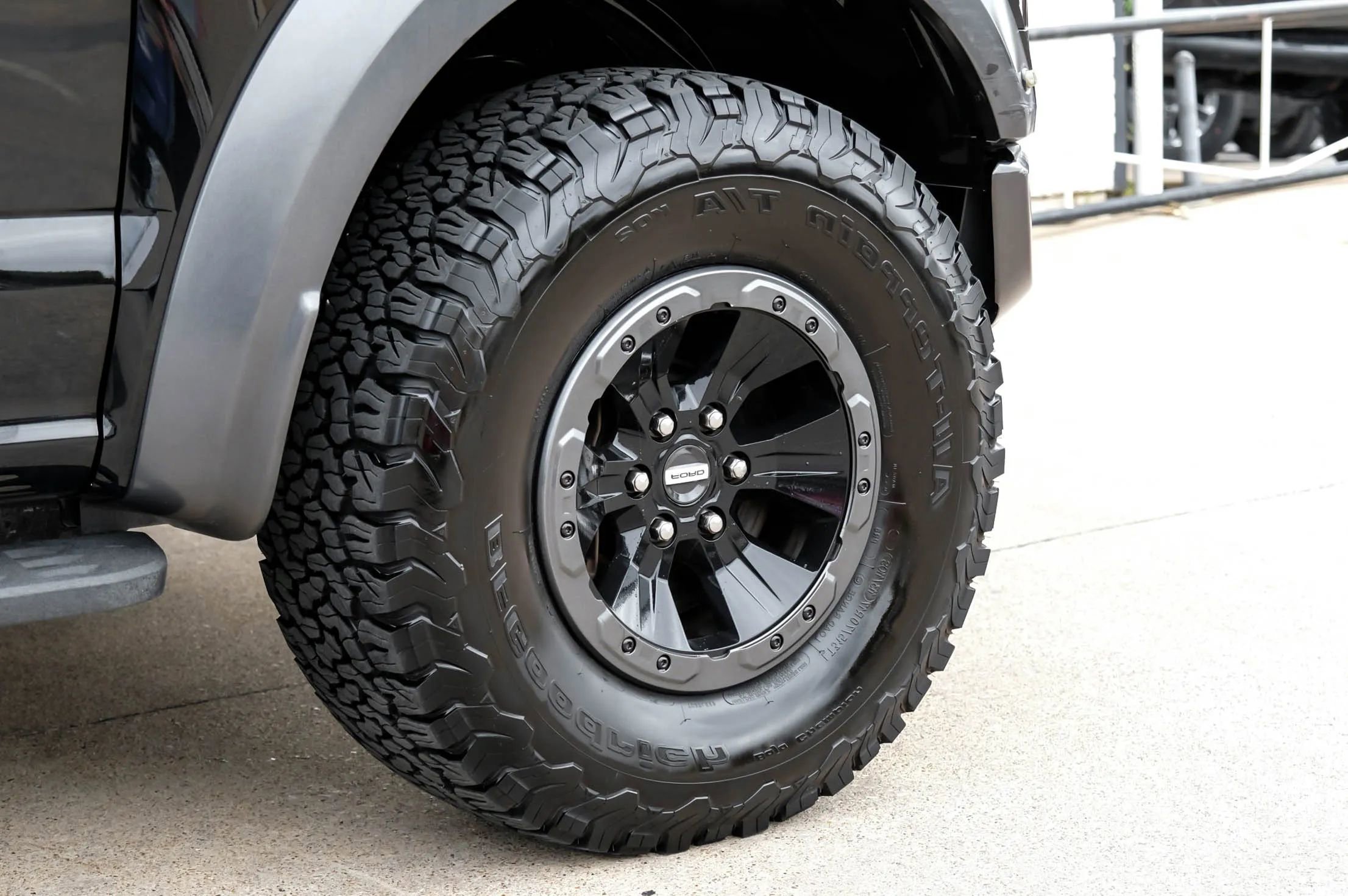 Used 2017 Ford F150 Raptor w/ Equipment Group 802A Luxury AWD/4WD image 57