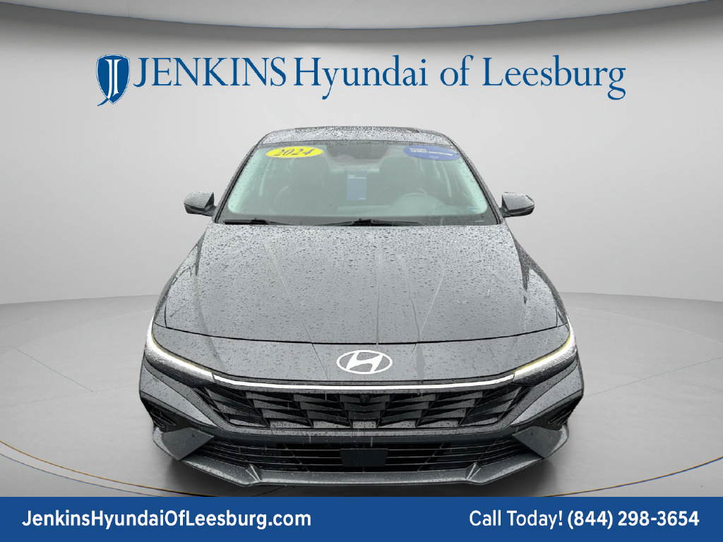 Certified 2024 Hyundai Elantra Limited FWD image 12
