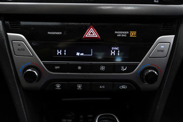 Used 2017 Hyundai Elantra Limited image 24