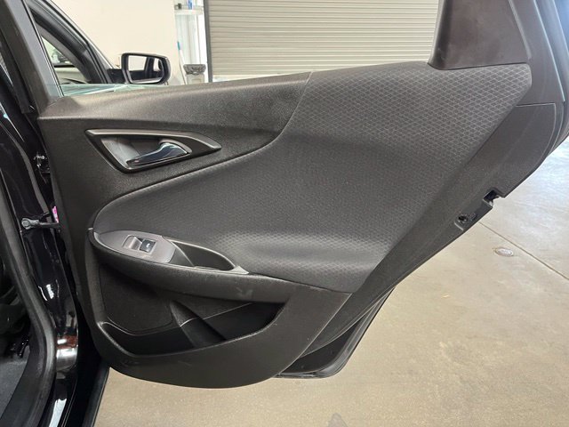 Used 2023 Chevrolet Malibu LT FWD image 16