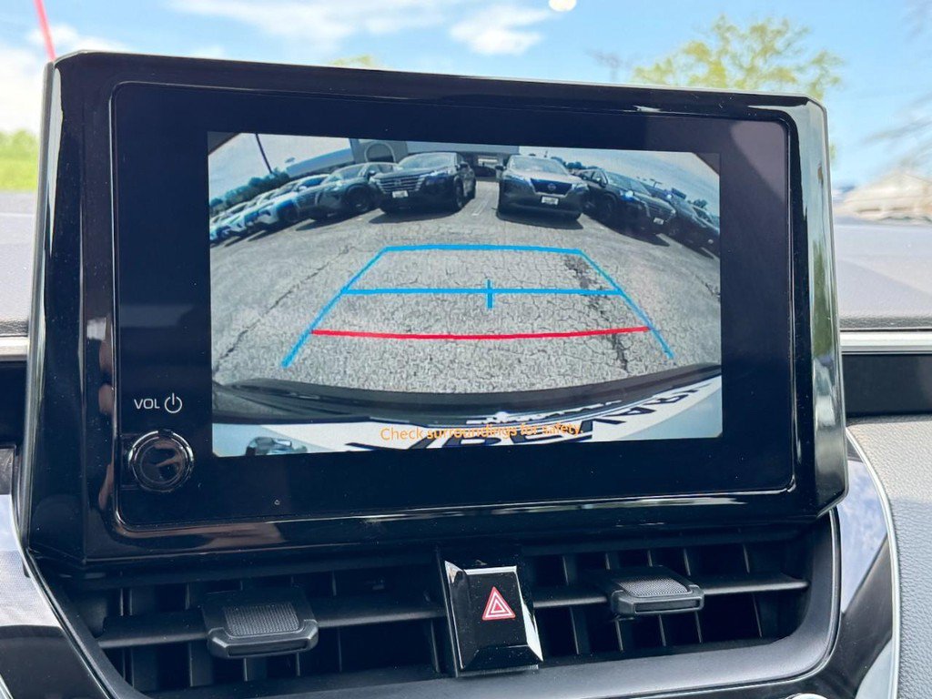 Used 2025 Toyota Corolla LE FWD image 23