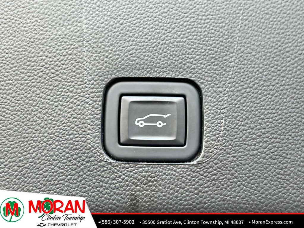 Certified 2023 Chevrolet Traverse RS w/ LPO, Floor Liner Package image 12