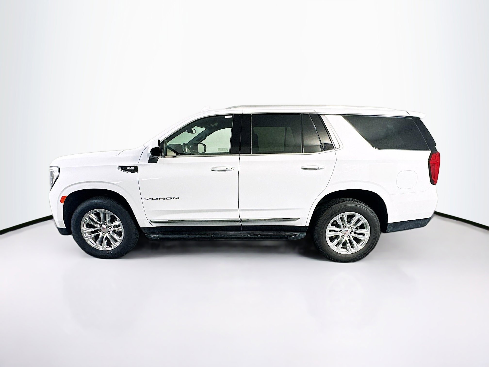Used 2024 GMC Yukon SLT image 4