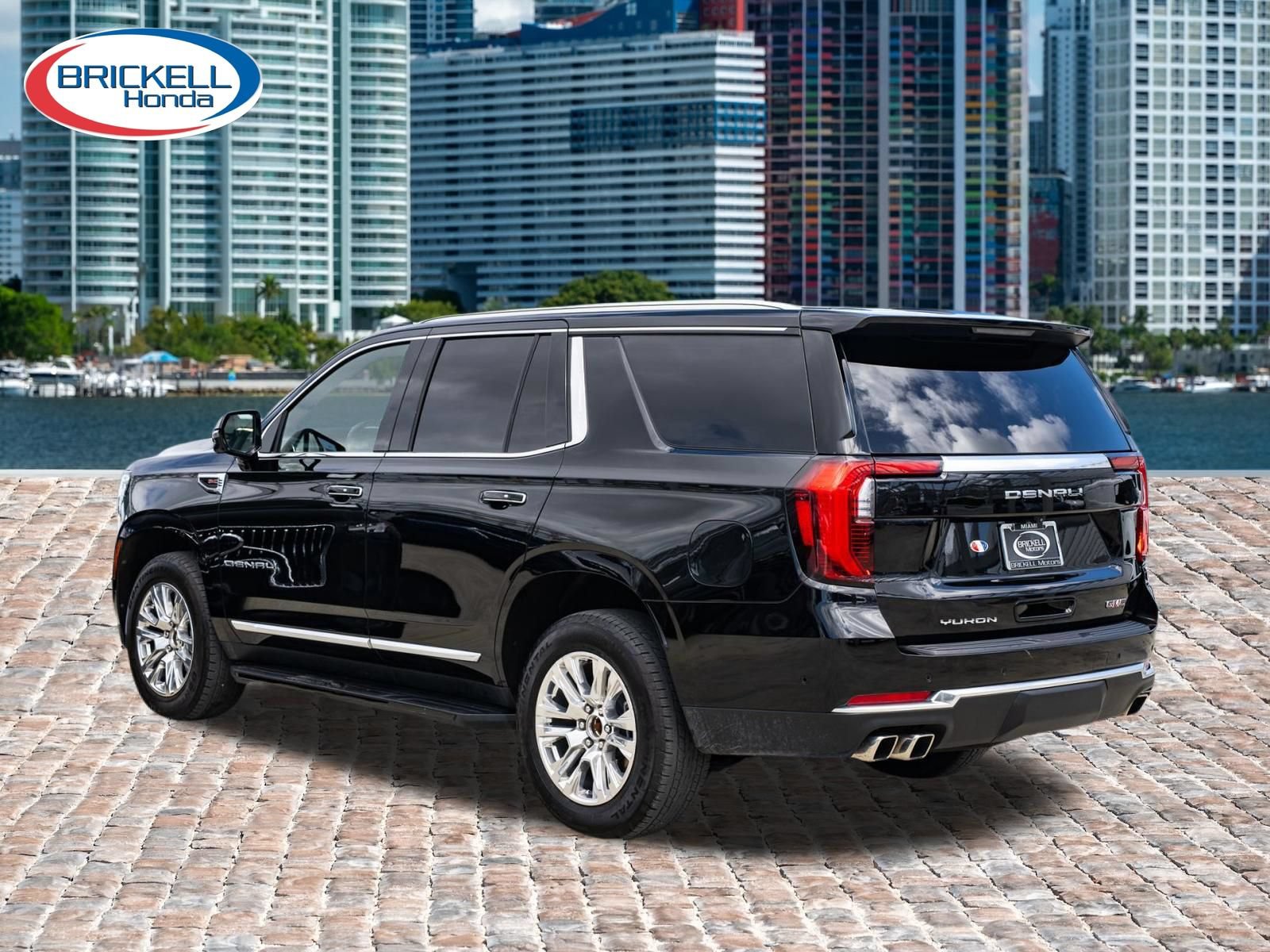 Used 2025 GMC Yukon Denali AWD/4WD image 7