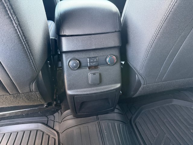 Used 2017 Ford Explorer XLT w/ Equipment Group 201A FWD image 19