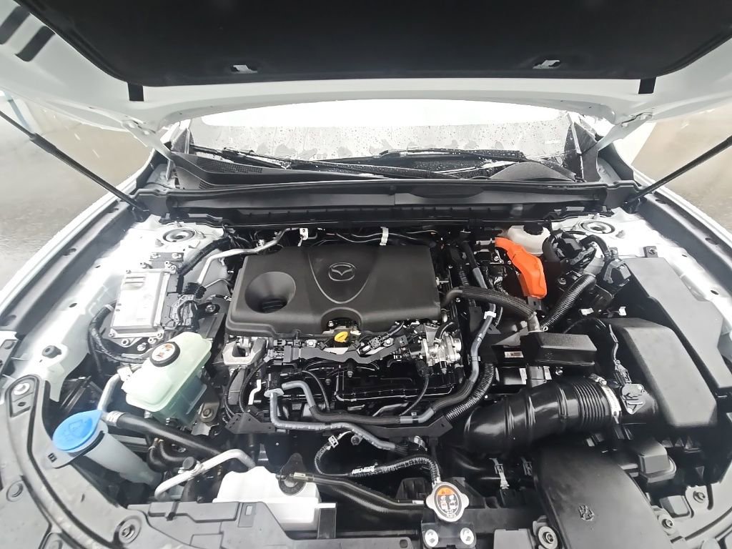 Used 2025 MAZDA CX-50 AWD 2.5 Hybrid w/ Premium Pkg image 11