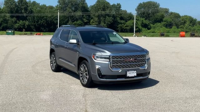 Used 2020 GMC Acadia Denali w/ Technology Package AWD/4WD image 3