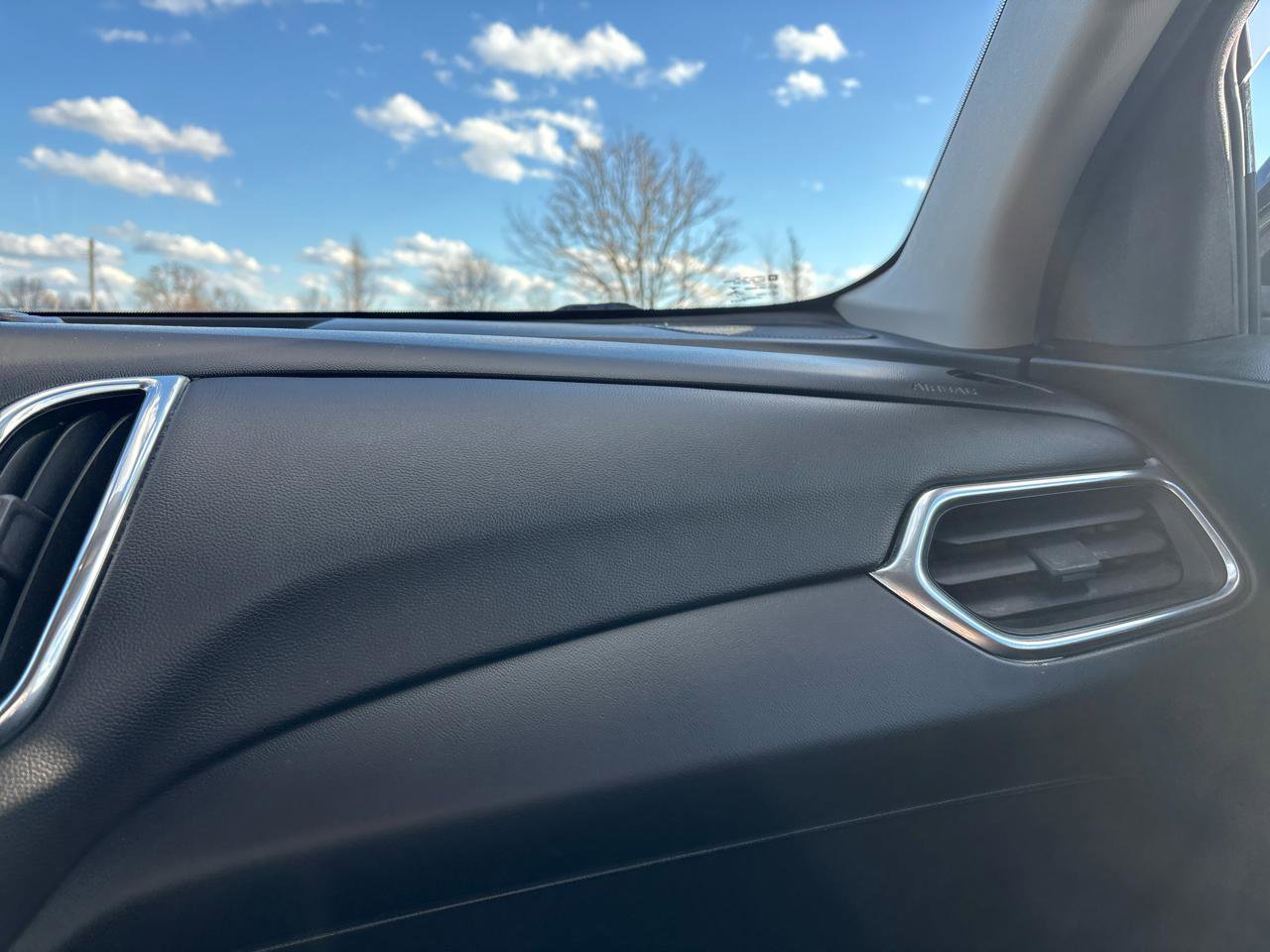 Used 2021 Chevrolet Equinox LT FWD image 35