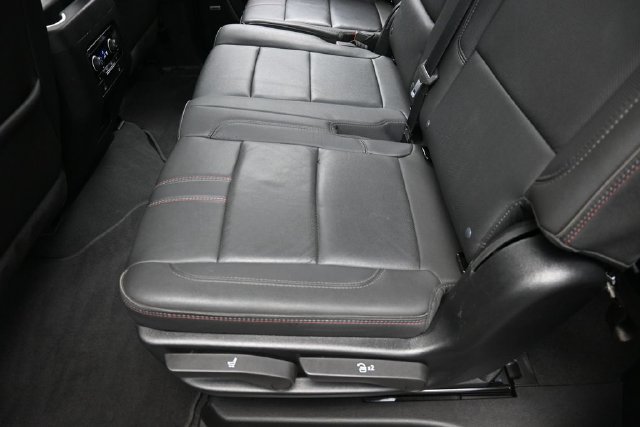 Used 2024 Chevrolet Suburban RST w/ Luxury Package AWD/4WD image 23