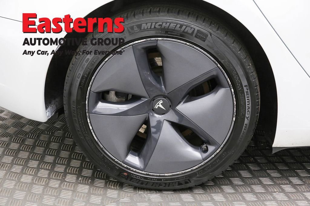Used 2019 Tesla Model 3 Standard Range image 27