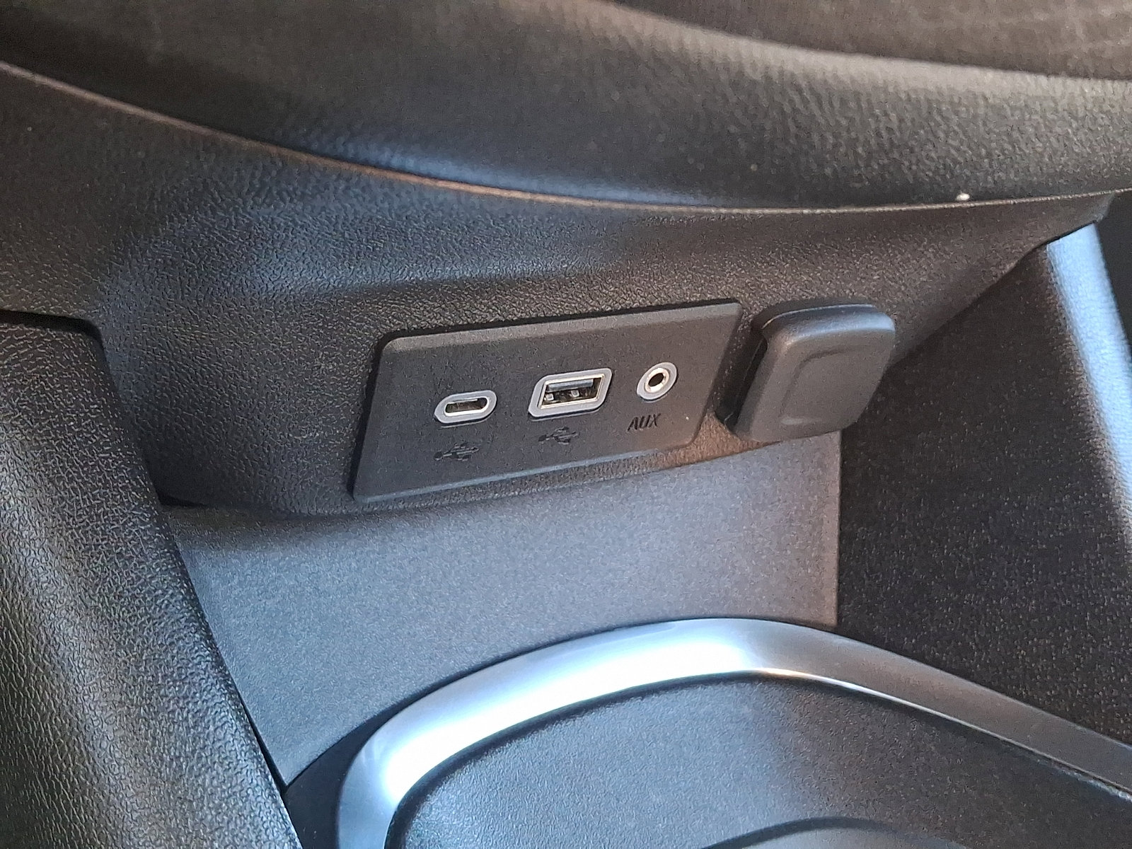 Used 2025 Chevrolet Malibu LT FWD image 23