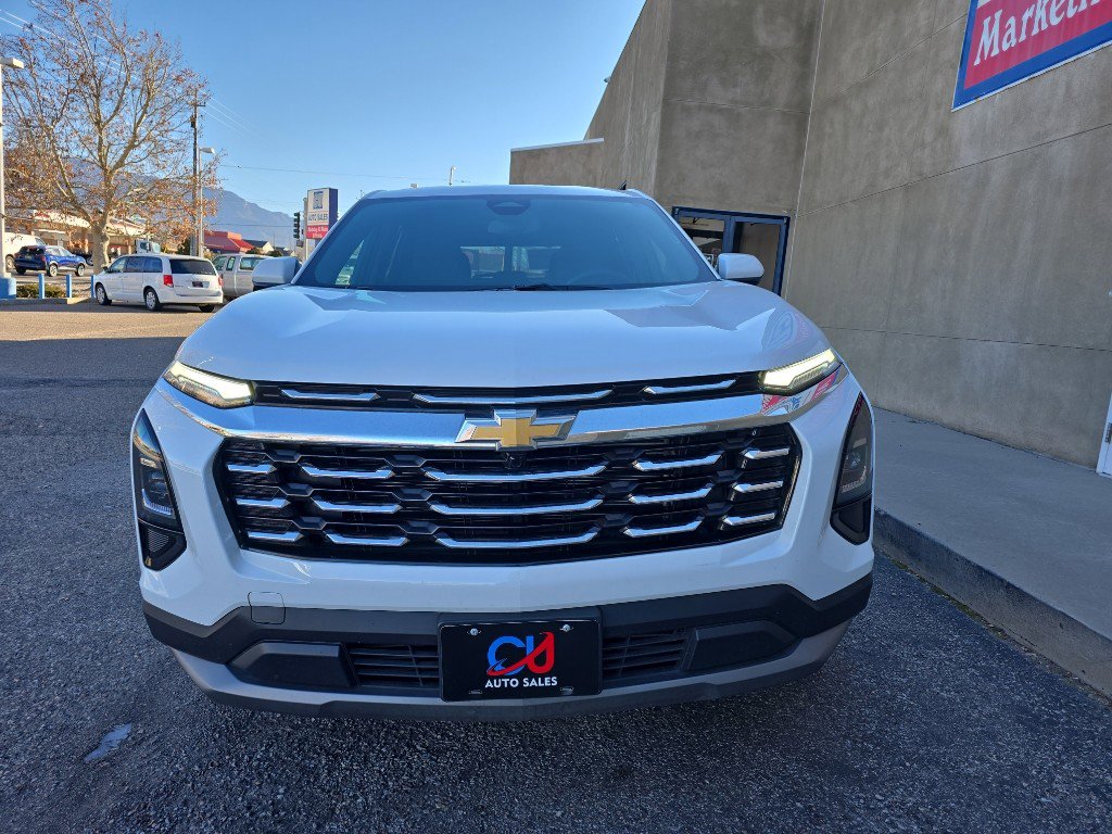 Used 2025 Chevrolet Equinox LT image 9