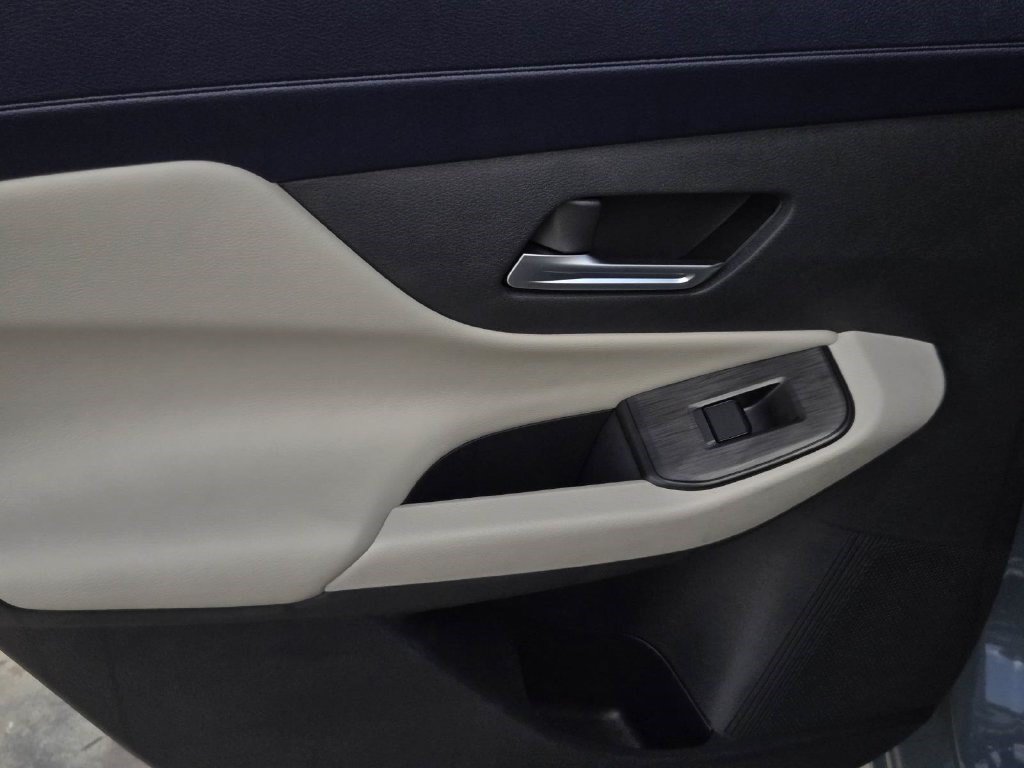 New 2026 Nissan Sentra SL w/ Floor Mat Package FWD image 11