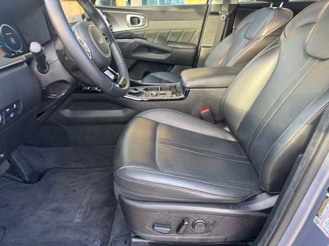 Certified 2023 Kia Sorento SX image 22