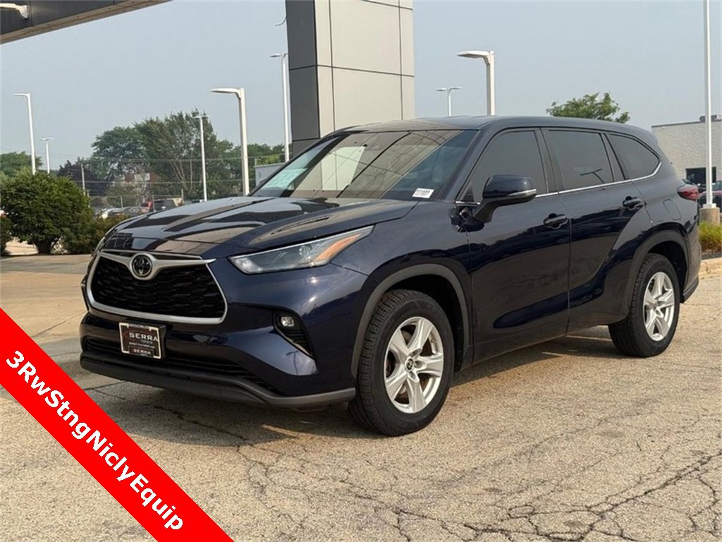 Used 2023 Toyota Highlander LE image 7