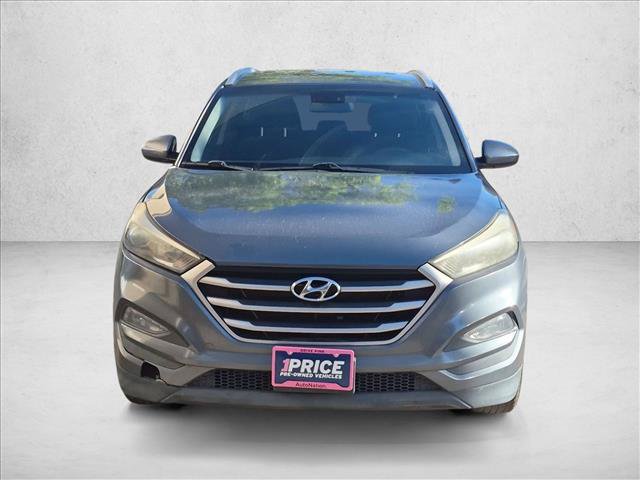 Used 2017 Hyundai Tucson SE w/ SE Popular Package 02 AWD/4WD image 2