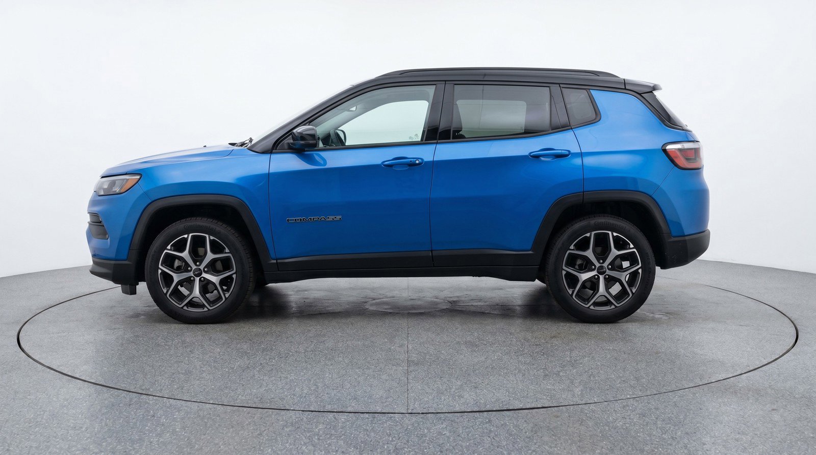 Used 2025 Jeep Compass Limited AWD/4WD image 5
