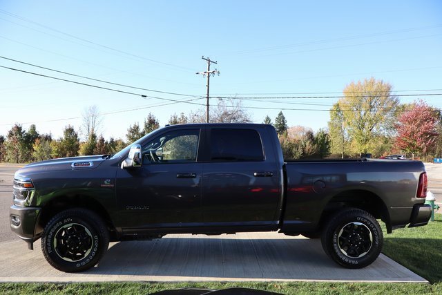 Used 2025 RAM 2500 Laramie image 34