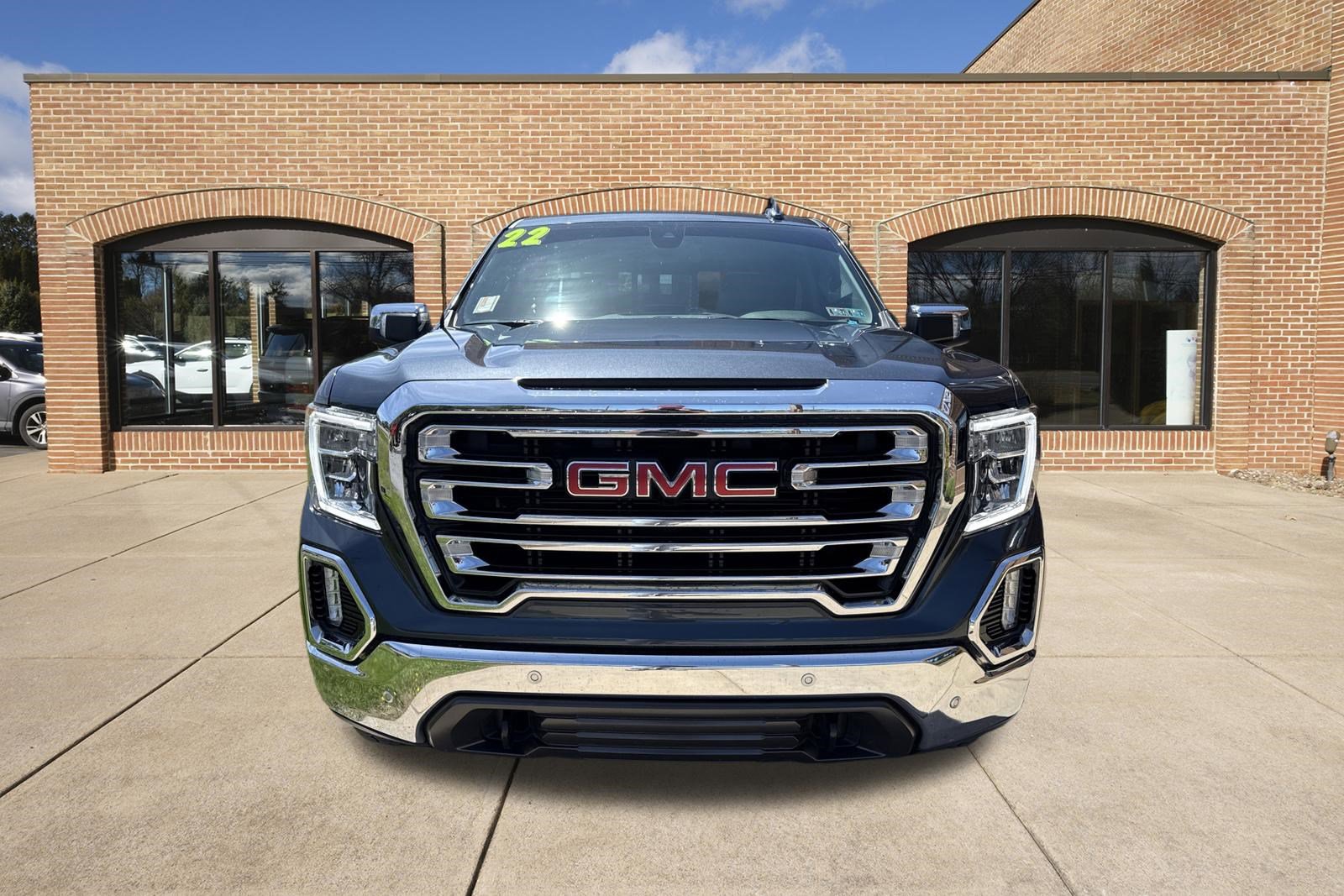 Used 2022 GMC Sierra 1500 SLT w/ SLT Premium Plus Package AWD/4WD image 9