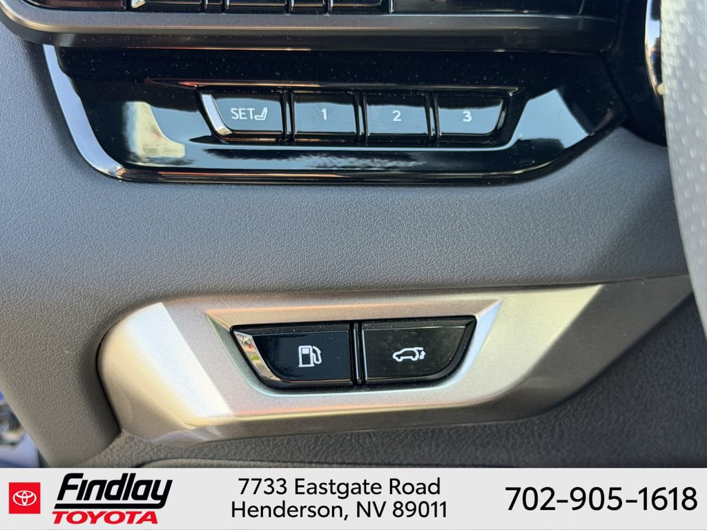 Used 2023 Lexus RX 350 F Sport w/ Accessory Package (Z1) AWD/4WD image 22
