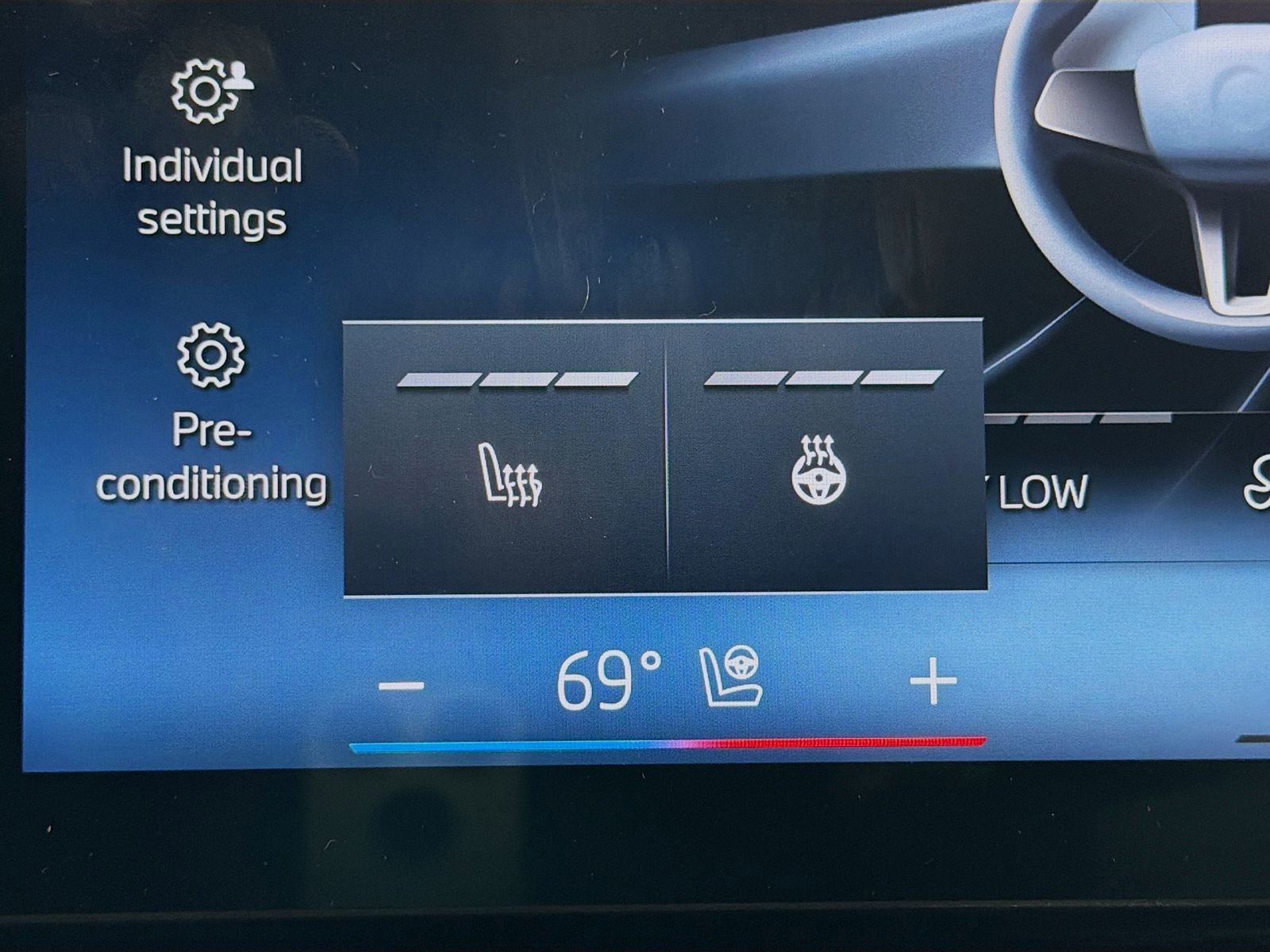 Used 2025 BMW 740i xDrive image 24