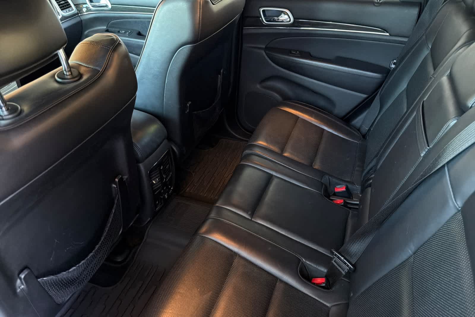 Used 2016 Jeep Grand Cherokee High Altitude AWD/4WD image 4