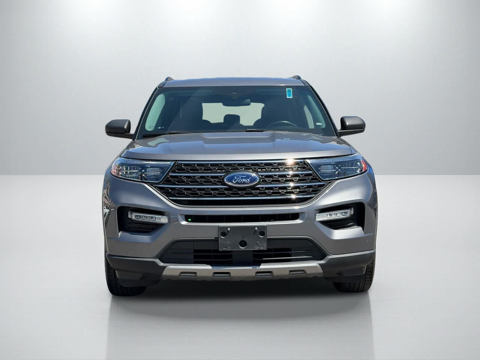 Used 2022 Ford Explorer XLT w/ Equipment Group 202A RWD image 11