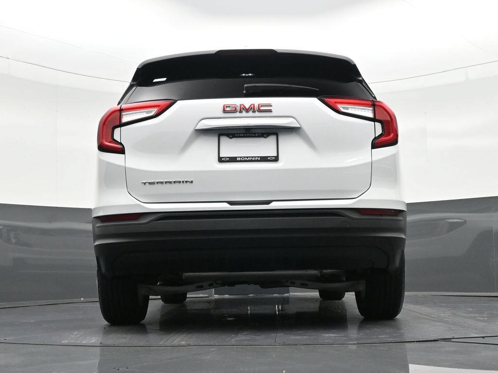 Used 2024 GMC Terrain SLE FWD image 26