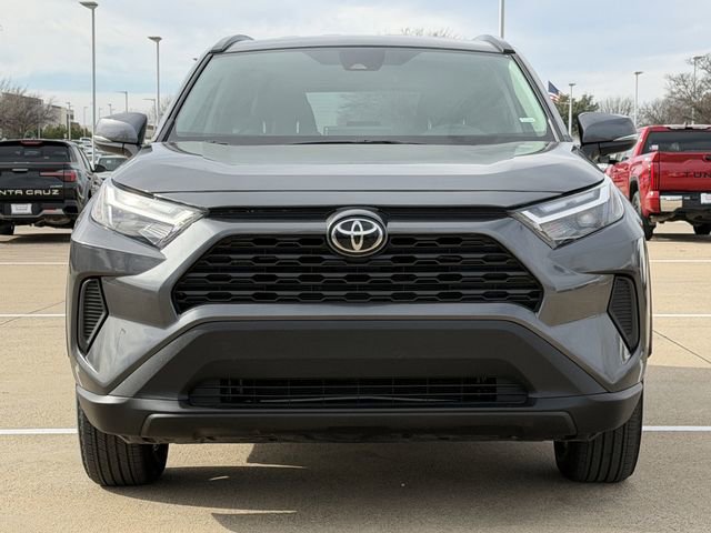 Used 2025 Toyota RAV4 XLE image 8