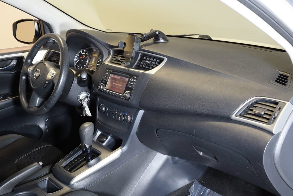 Used 2018 Nissan Sentra S FWD image 32
