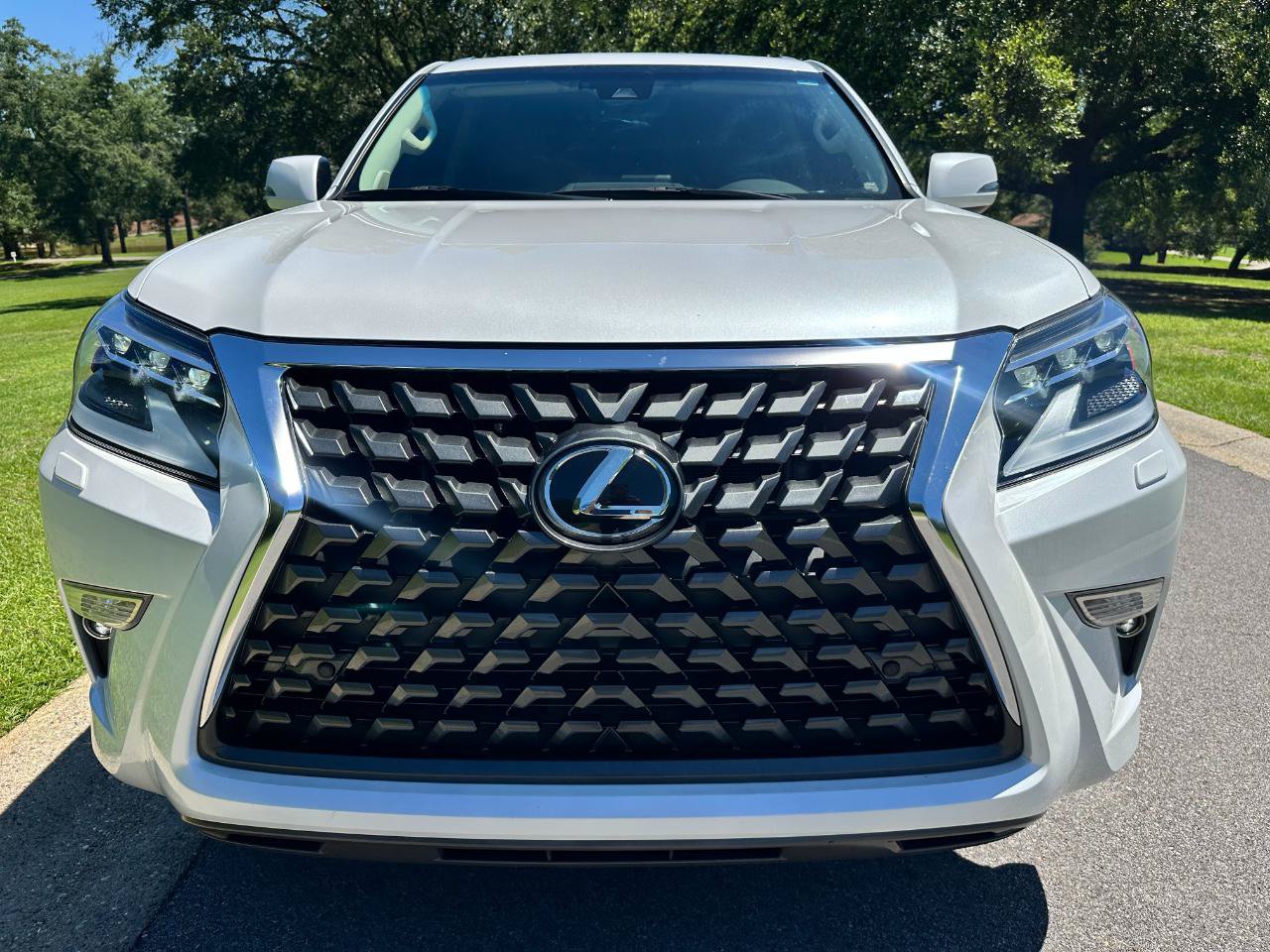 Used 2023 Lexus GX 460 Premium AWD/4WD image 2
