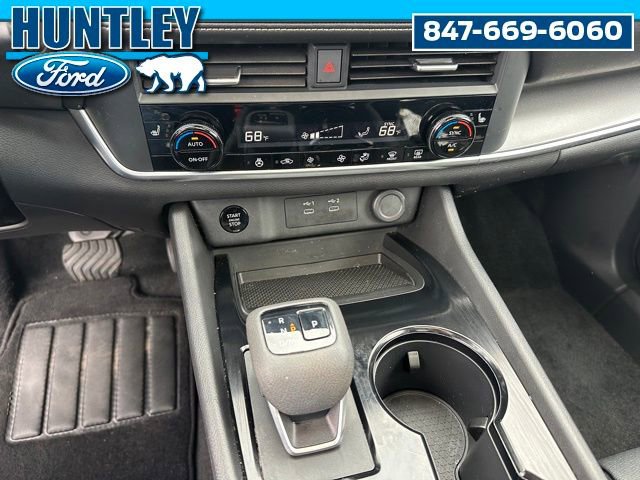 Used 2024 Nissan Rogue SV w/ SV Premium Package image 23