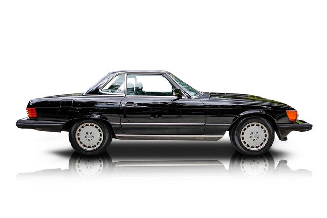 Used 1989 Mercedes-Benz 560 SL image 2