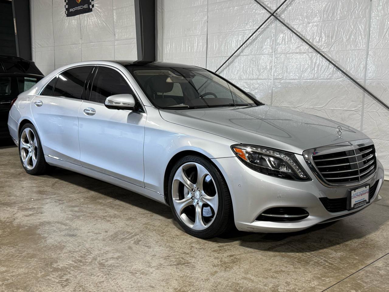 Used 2015 Mercedes-Benz S 550 Sedan w/ Premium 1 Package image 7