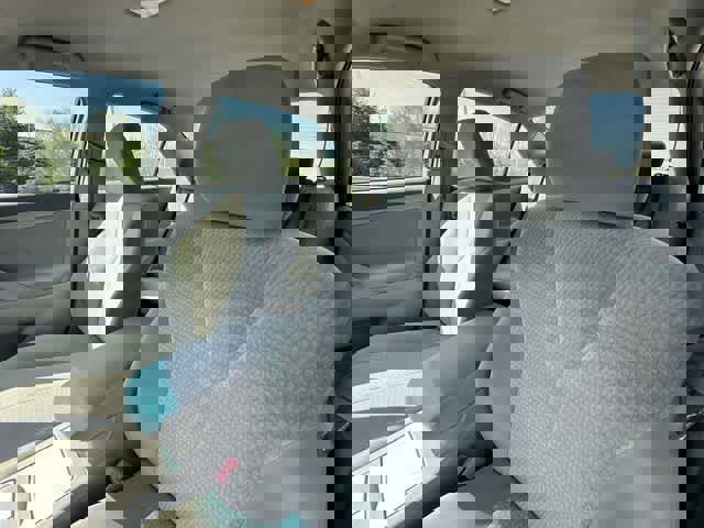 Used 2011 Toyota Camry LE image 11