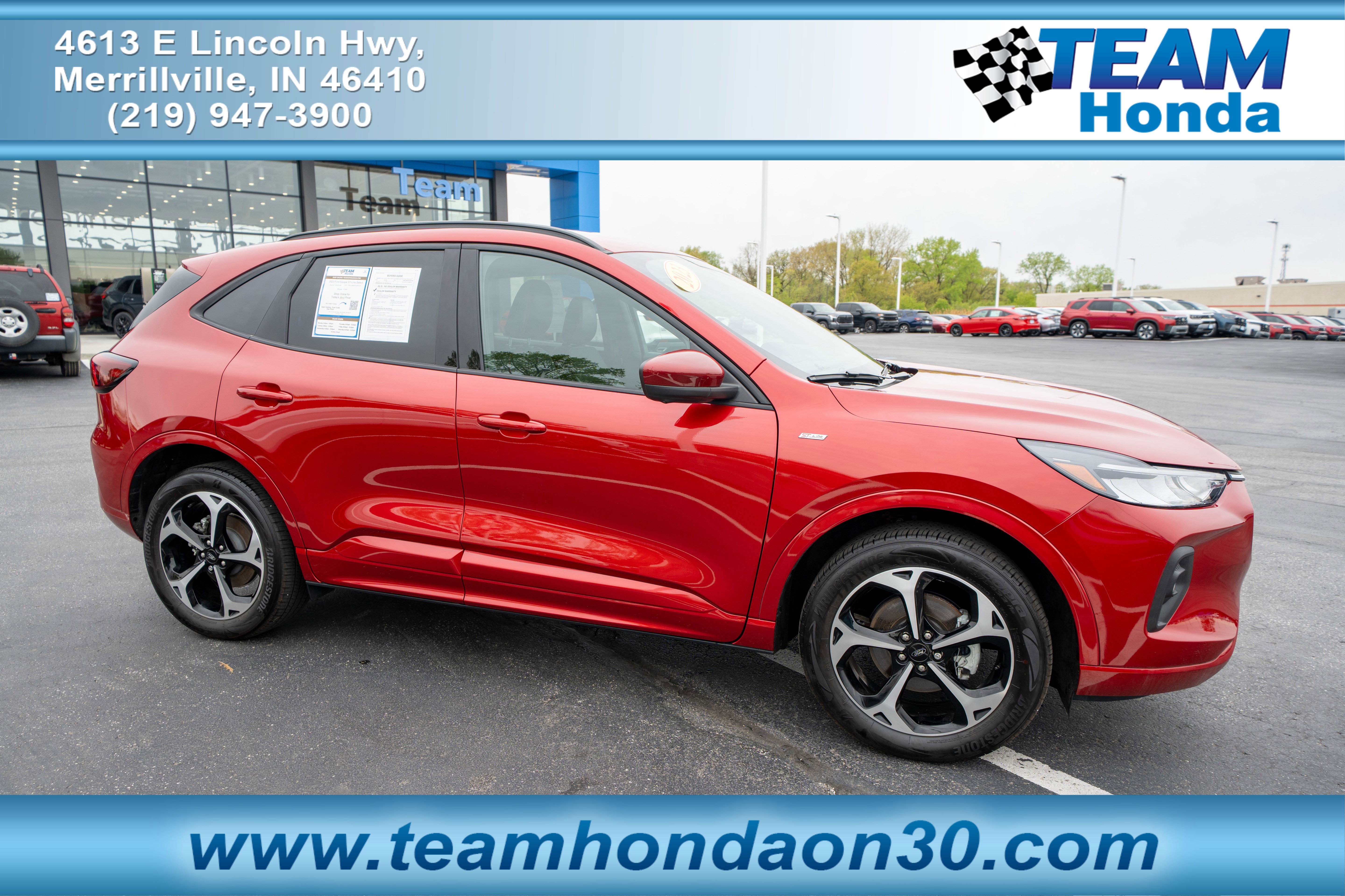 Used 2023 Ford Escape ST-Line Select w/ Tech Pack #2 AWD/4WD image 1