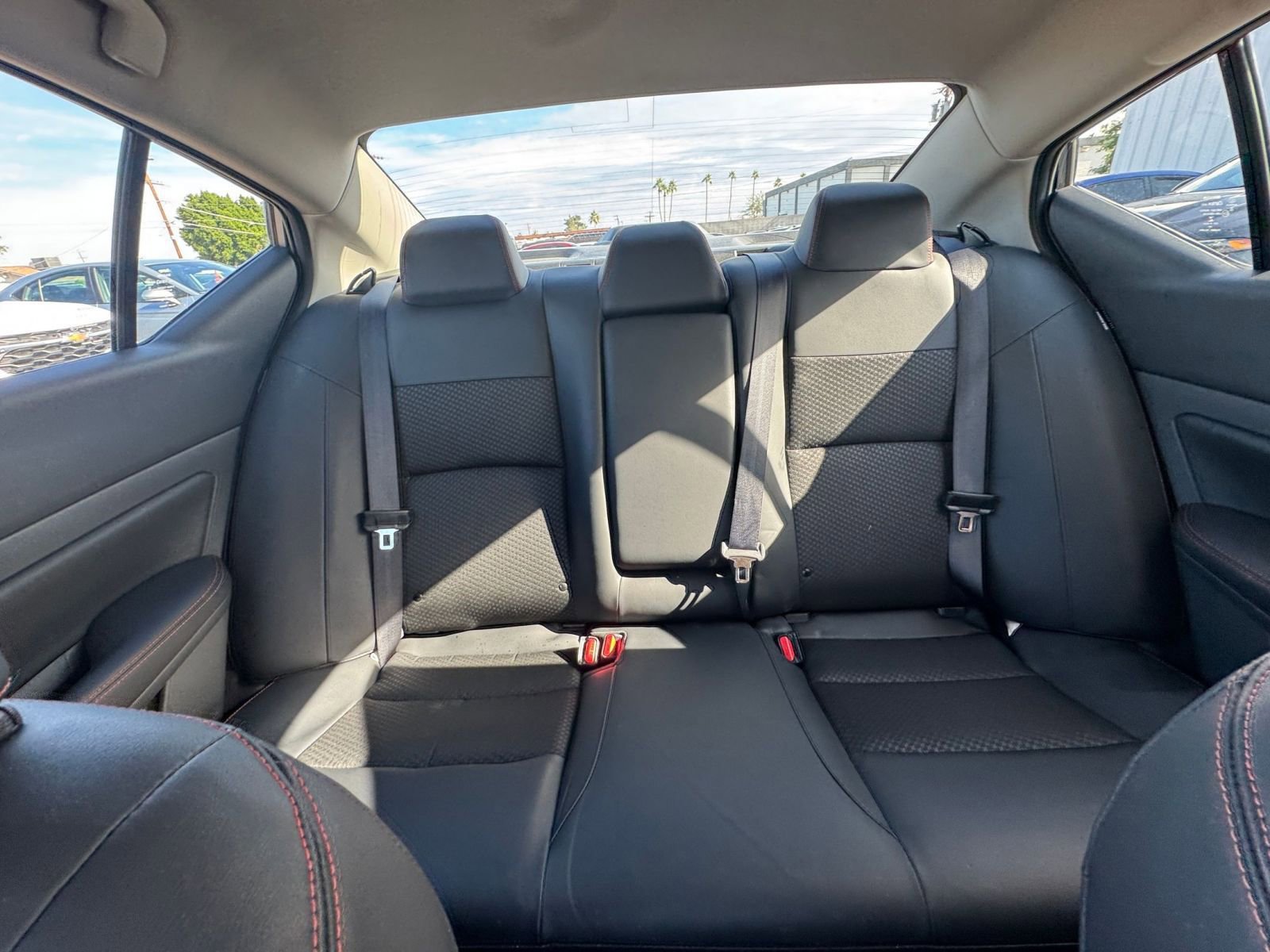 Used 2025 Nissan Altima 2.5 SR image 38