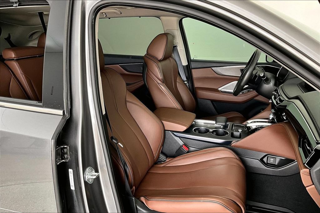 Certified 2024 Acura MDX SH-AWD w/ Advance Package image 9